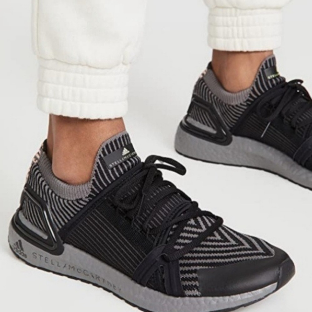 Stella McCartney x Adidas Womens Ultra Boost Sneakers Size 5.5